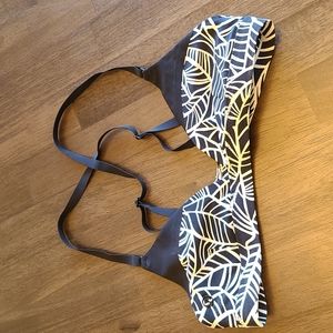 Lululemon fitness top